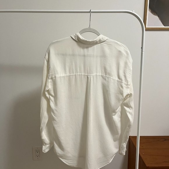 Community Linen Button Up Long Sleeve Shirt - Picture 2 of 4